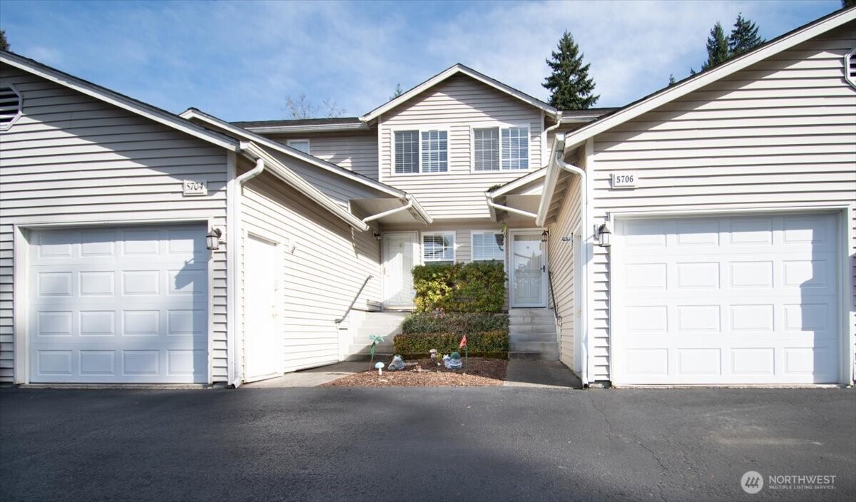 5706 99th Street Ct E Puyallup WA 98373