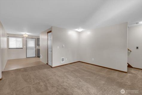 5706 99th Street Ct E Puyallup WA 98373