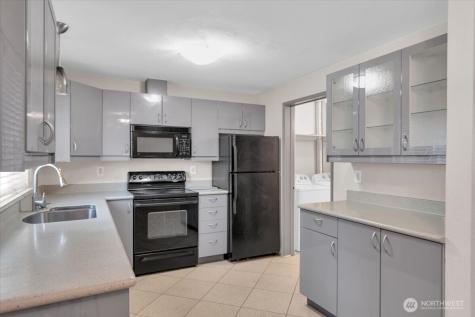 5706 99th Street Ct E Puyallup WA 98373