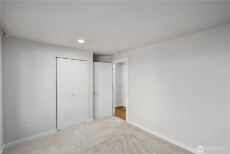 6121 NE 175th Street Kenmore WA 98028