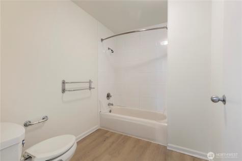 2440 Western Avenue Seattle WA 98121