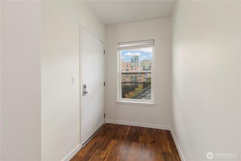 2440 Western Avenue Seattle WA 98121