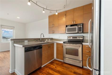 2440 Western Avenue Seattle WA 98121