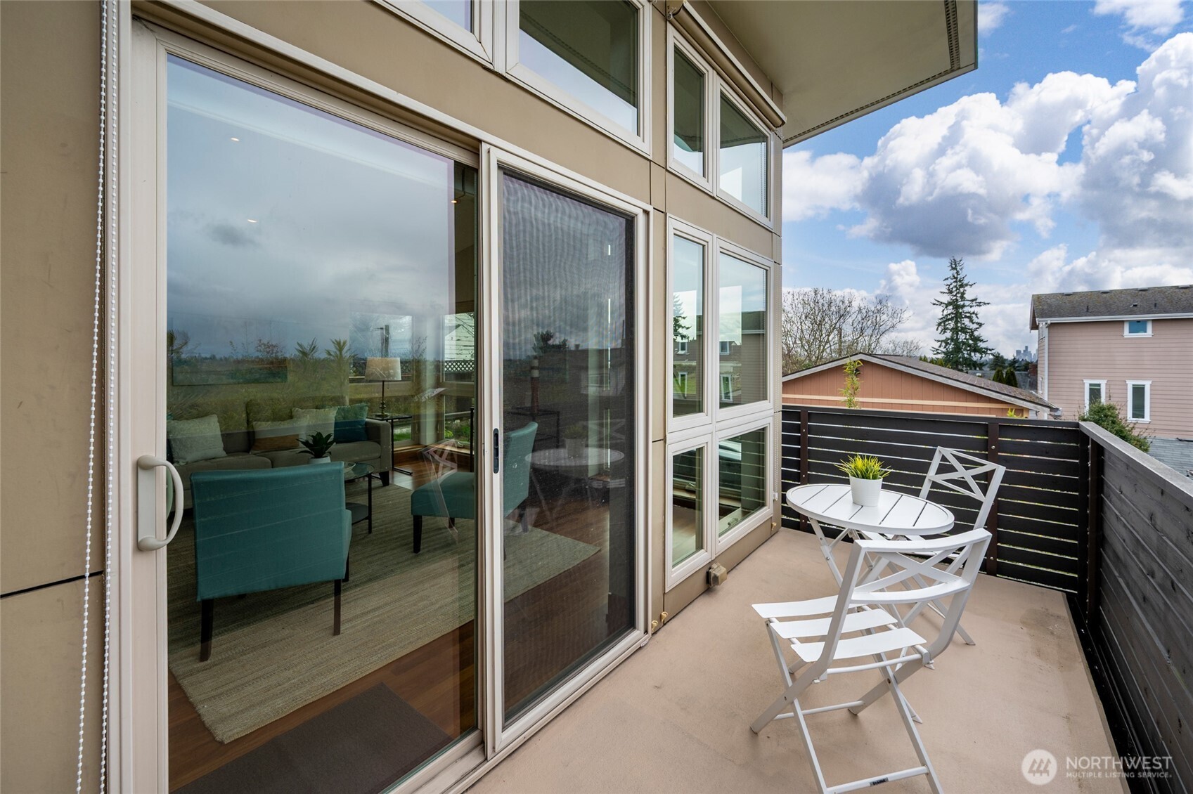 8218 2nd Avenue NE Seattle WA 98115