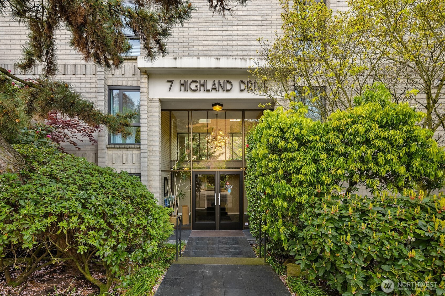 7 Highland Drive Seattle WA 98109