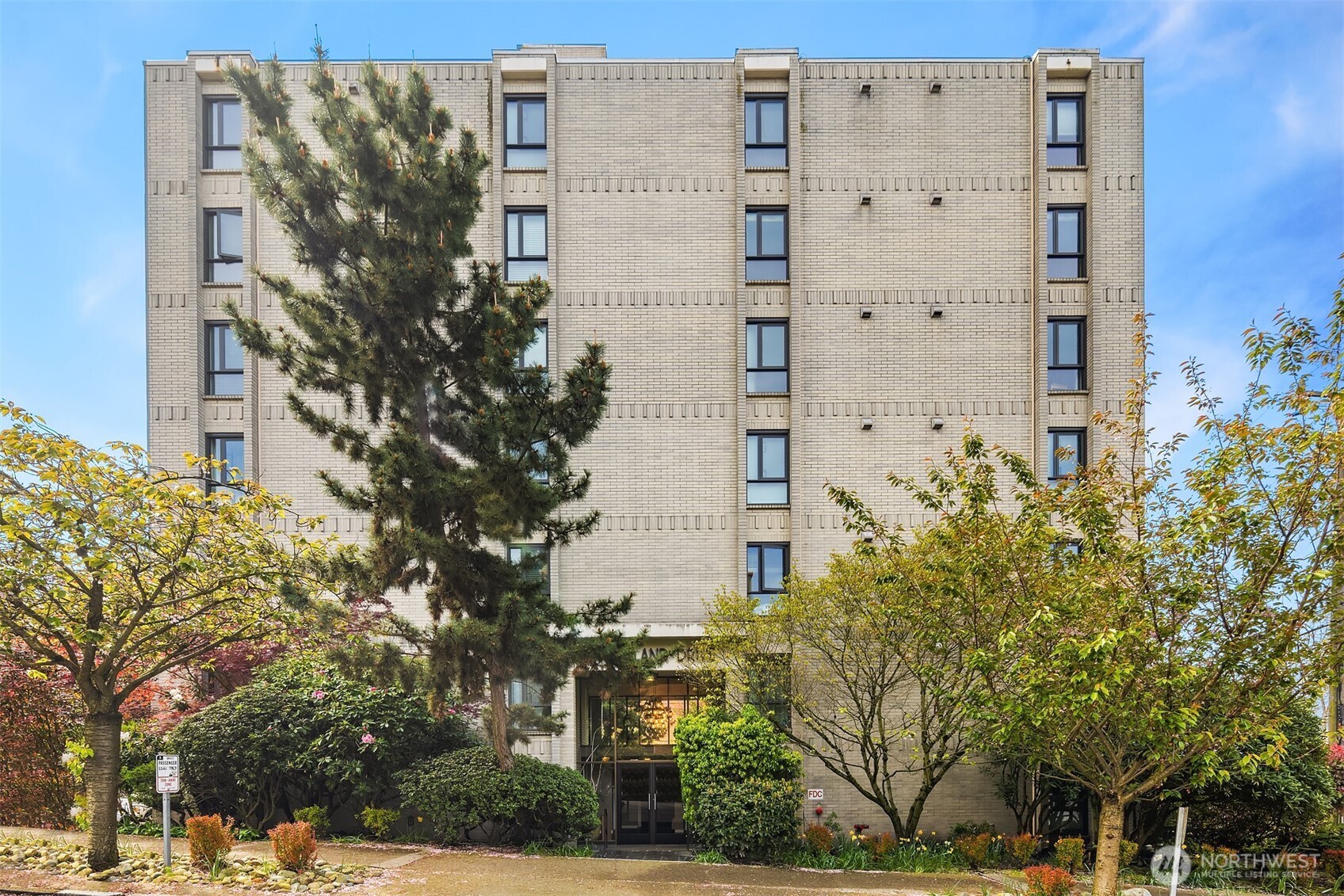 7 Highland Drive Seattle WA 98109