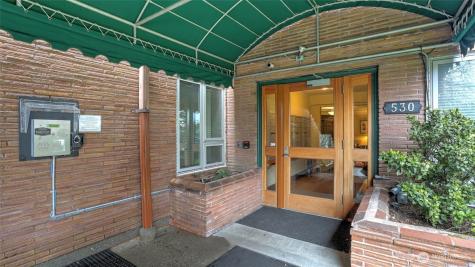 530 W Olympic Place Seattle WA 98119