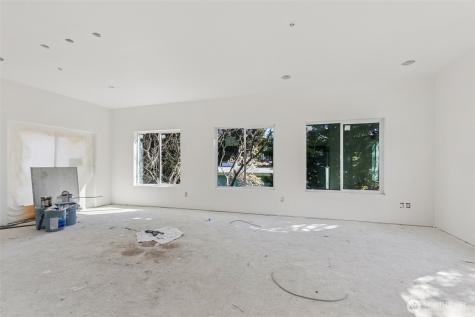 802 SW 132nd Street Burien WA 98146