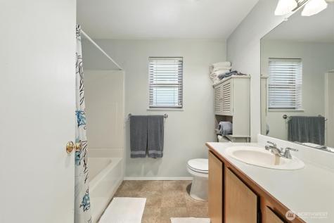 29 Etruria Street Seattle WA 98109