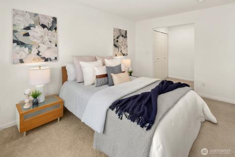 621 5 Avenue N Seattle WA 98109