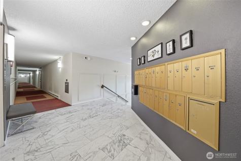 2565 Dexter Avenue N Seattle WA 98109