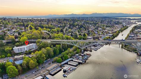 2565 Dexter Avenue N Seattle WA 98109