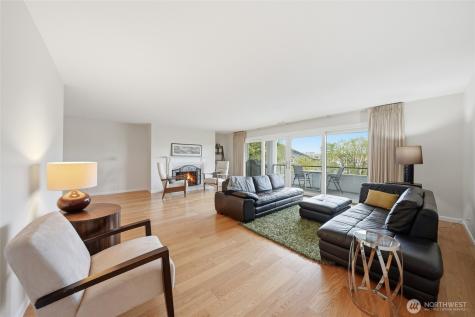 2565 Dexter Avenue N Seattle WA 98109