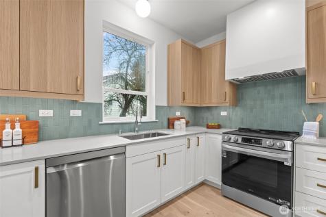 3550 S Dawson Street Seattle WA 98118