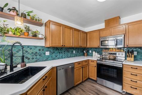 5913 111th Street Court E Puyallup WA 98373