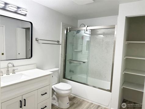 25051 144th Pl SE Kent Wa 98042 Kent WA 98042