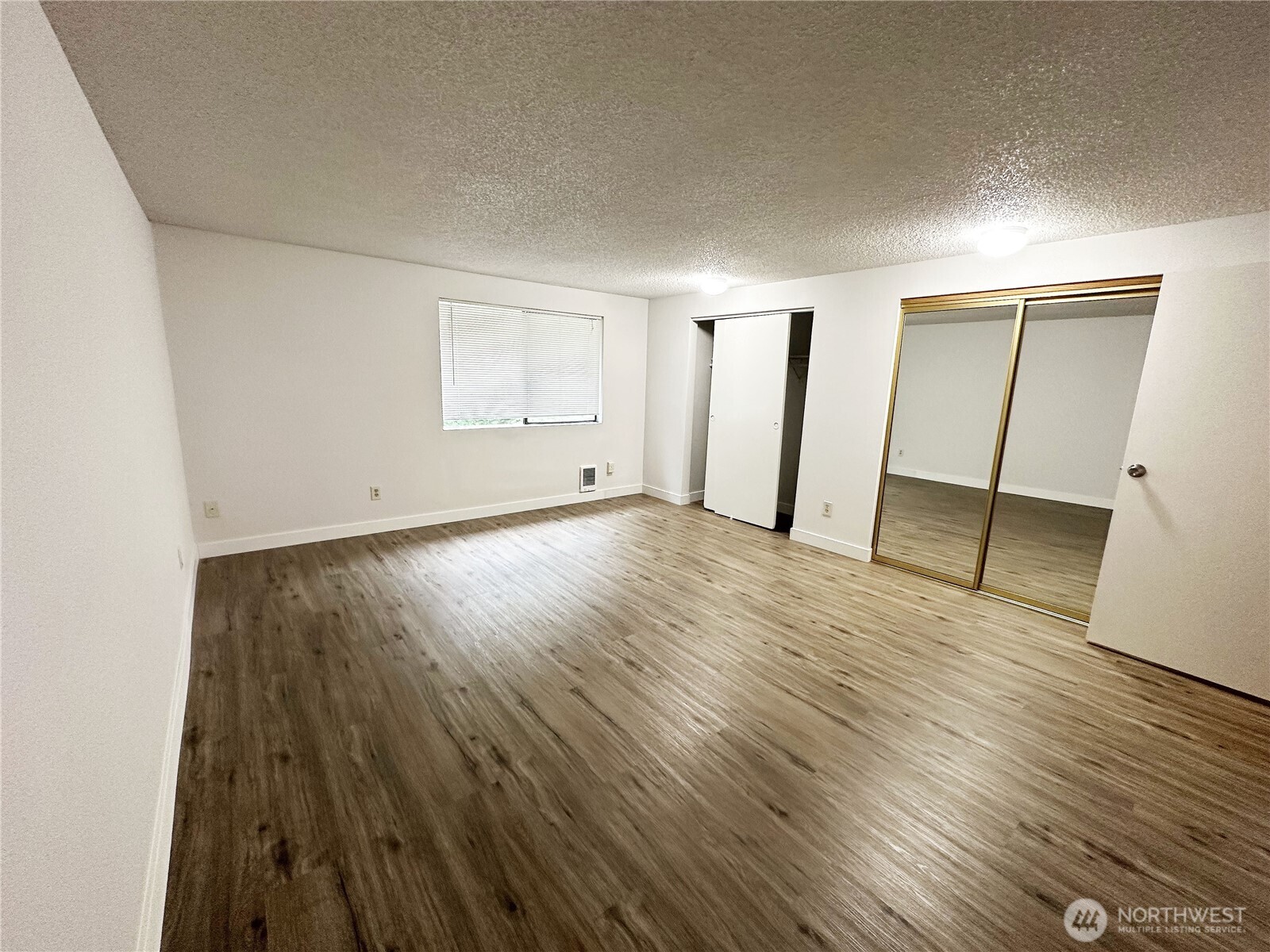 25051 144th Pl SE Kent Wa 98042 Kent WA 98042