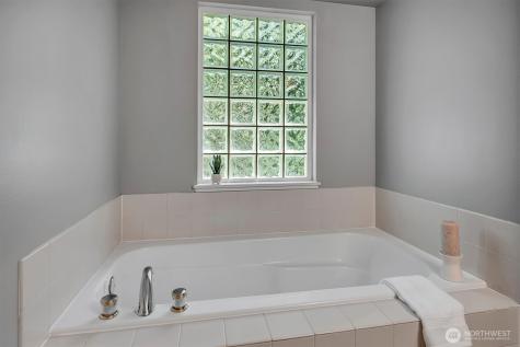 1601 NE Katsura Street Issaquah WA 98029