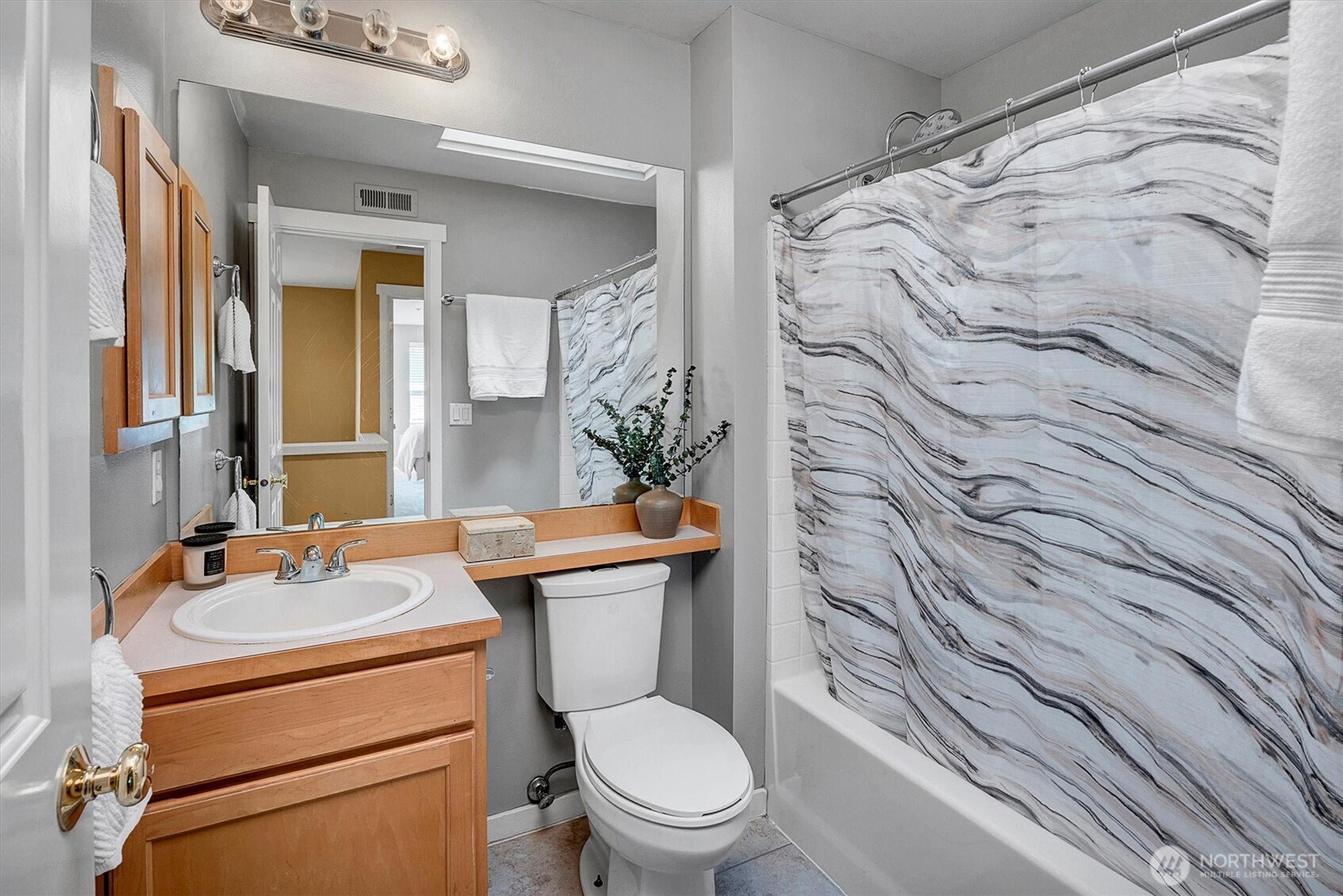 1601 NE Katsura Street Issaquah WA 98029