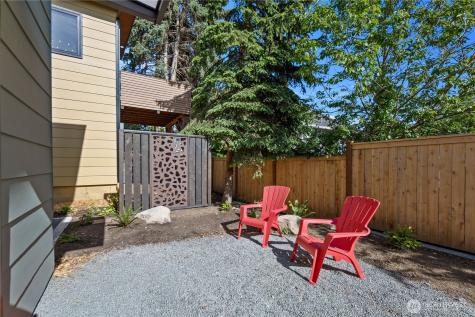 8623 30th Avenue SW Seattle WA 98126