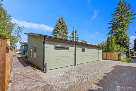 8623 30th Avenue SW Seattle WA 98126