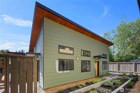 8623 30th Avenue SW Seattle WA 98126
