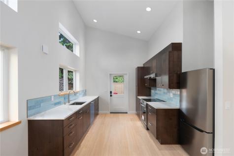 8623 30th Avenue SW Seattle WA 98126