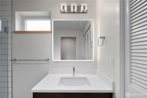 8623 30th Avenue SW Seattle WA 98126