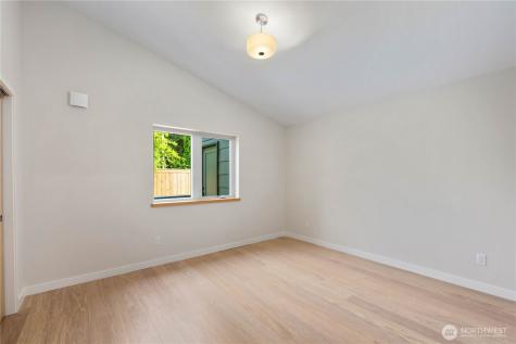 8623 30th Avenue SW Seattle WA 98126