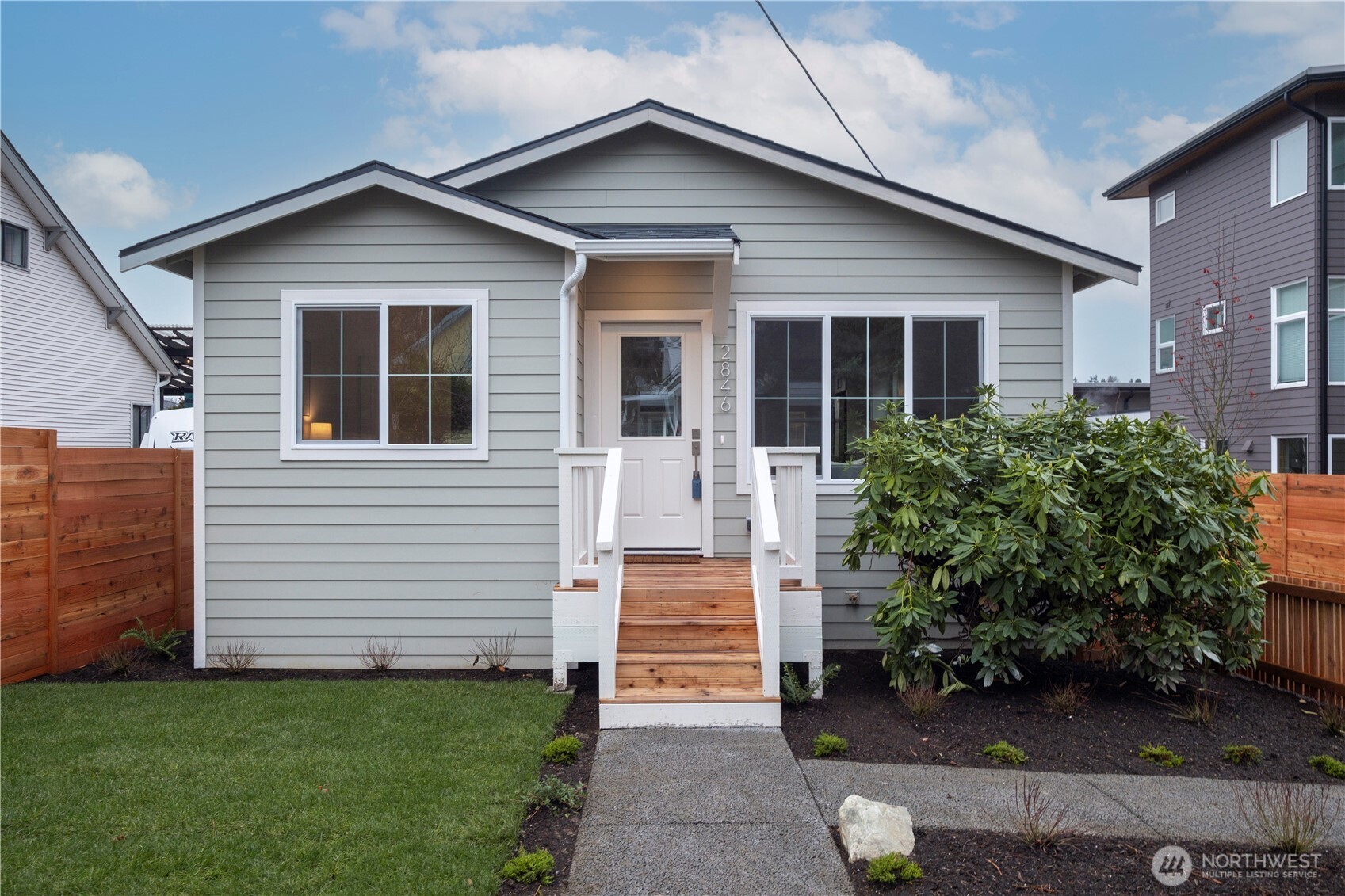 2846 22nd Avenue W Seattle WA 98199