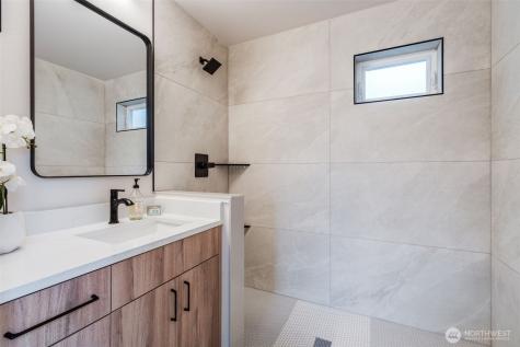 12531 25th Avenue NE Seattle WA 98125