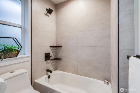 12531 25th Avenue NE Seattle WA 98125