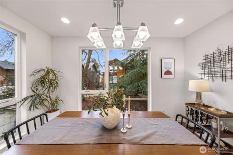 6522 32nd Avenue NE Seattle WA 98115