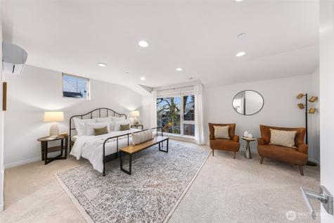 6522 32nd Avenue NE Seattle WA 98115