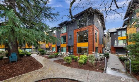 6522 32nd Avenue NE Seattle WA 98115