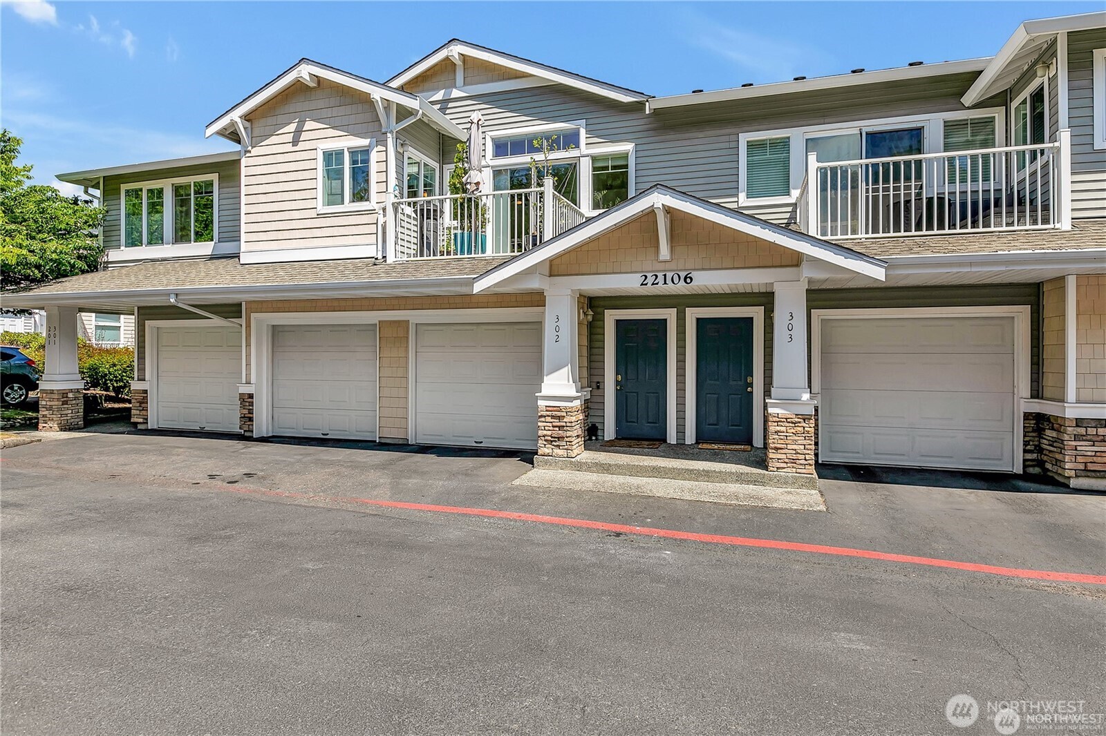 22106 41st Place S Kent WA 98032