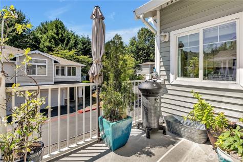 22106 41st Place S Kent WA 98032