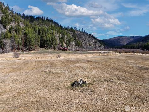 1721 Aeneas Valley Road Tonasket WA 98855