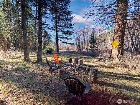 1721 Aeneas Valley Road Tonasket WA 98855