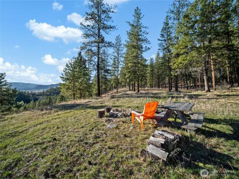 1721 Aeneas Valley Road Tonasket WA 98855