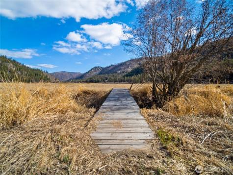 1721 Aeneas Valley Road Tonasket WA 98855