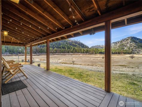 1721 Aeneas Valley Road Tonasket WA 98855