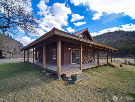 1721 Aeneas Valley Road Tonasket WA 98855
