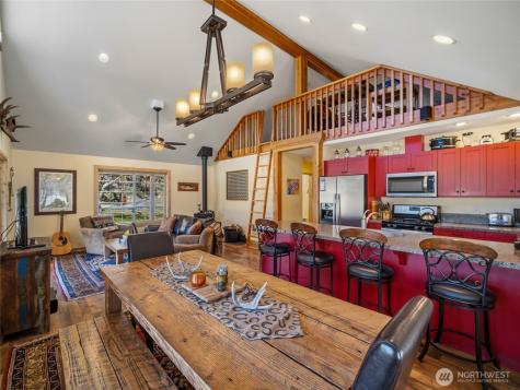 1721 Aeneas Valley Road Tonasket WA 98855