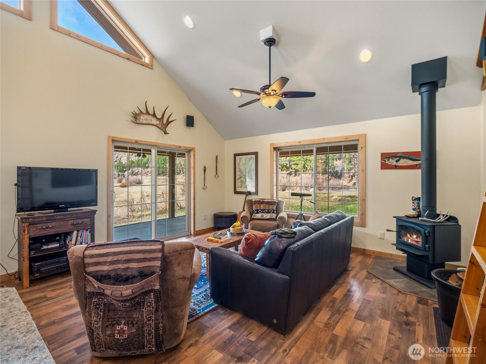 1721 Aeneas Valley Road Tonasket WA 98855