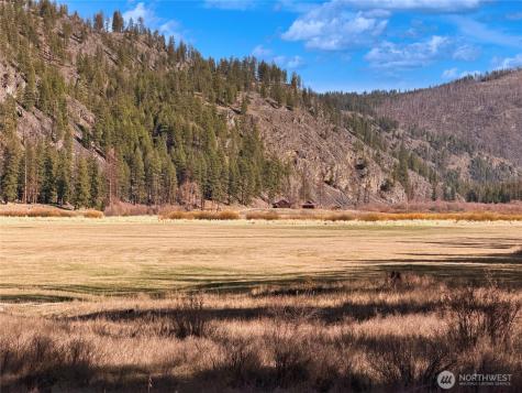 1721 Aeneas Valley Road Tonasket WA 98855
