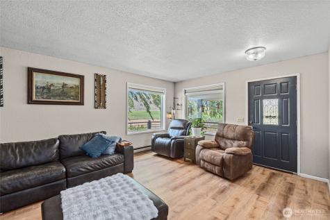 93 Warren Road Tonasket WA 98855