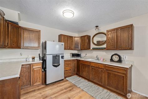 93 Warren Road Tonasket WA 98855