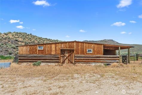 93 Warren Road Tonasket WA 98855