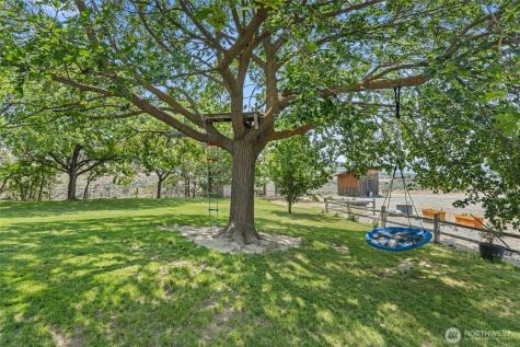 93 Warren Road Tonasket WA 98855